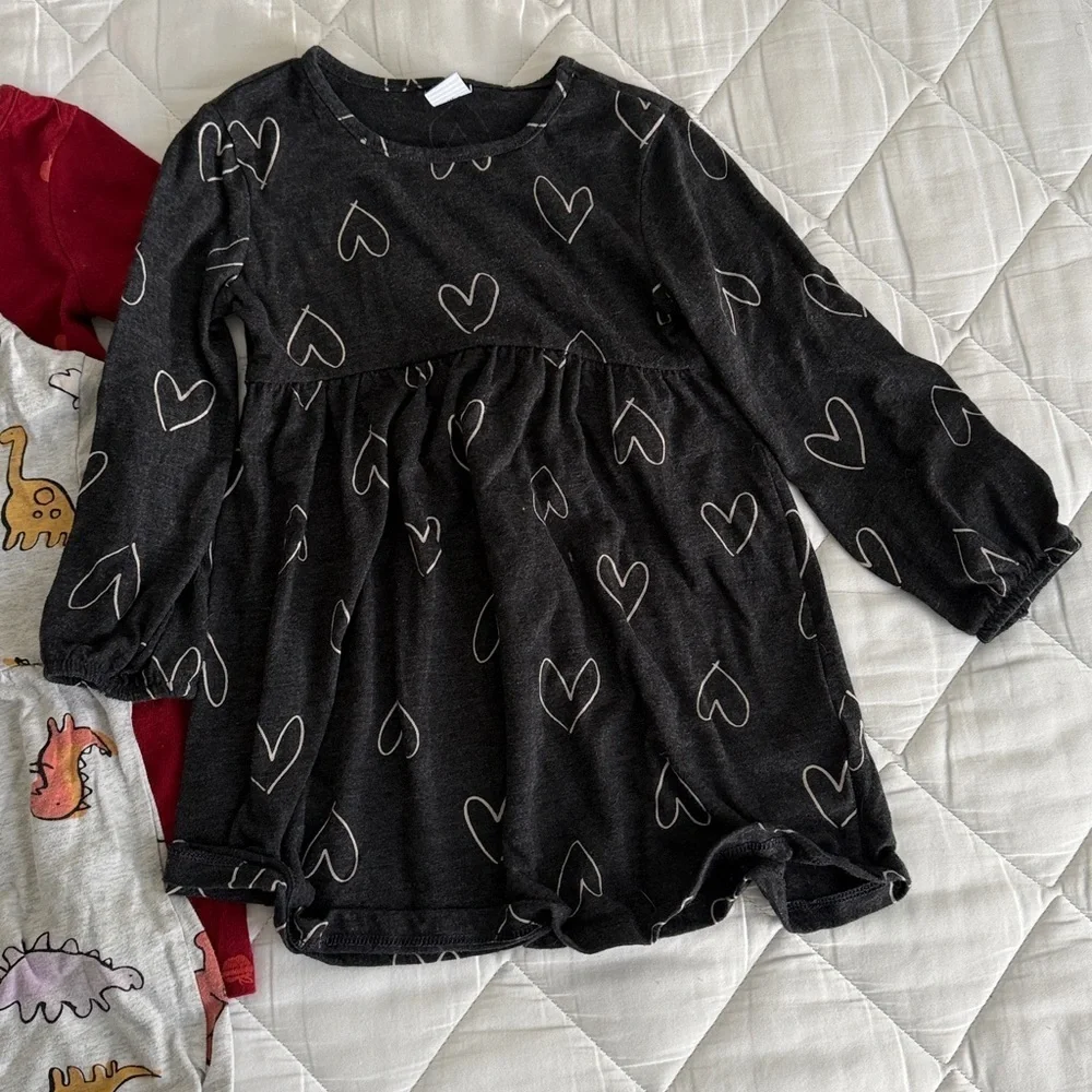 Old Navy Kids Dress Set - Red, Black, Green, Cream